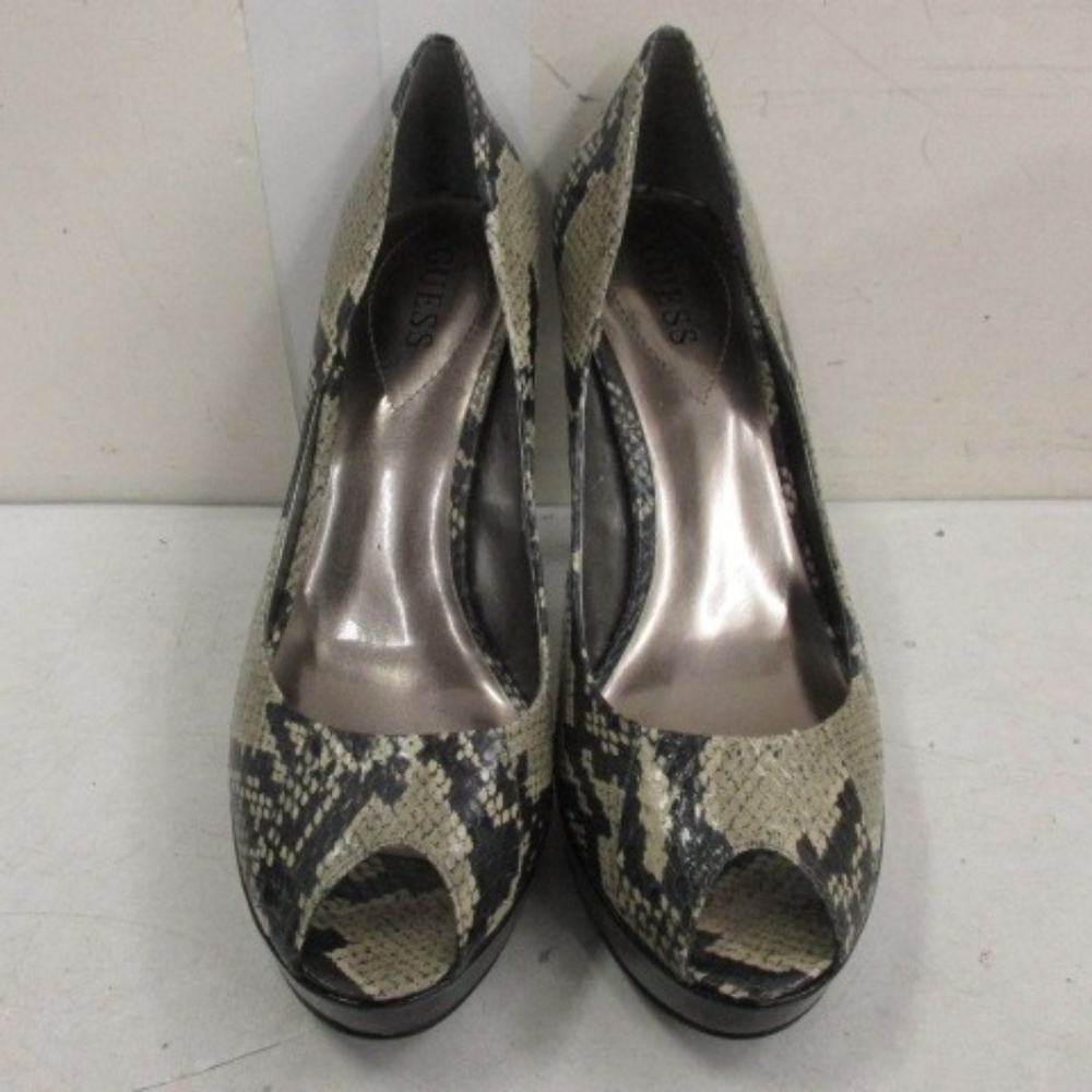 SALE! NWOT Guess Peep Toe Heels